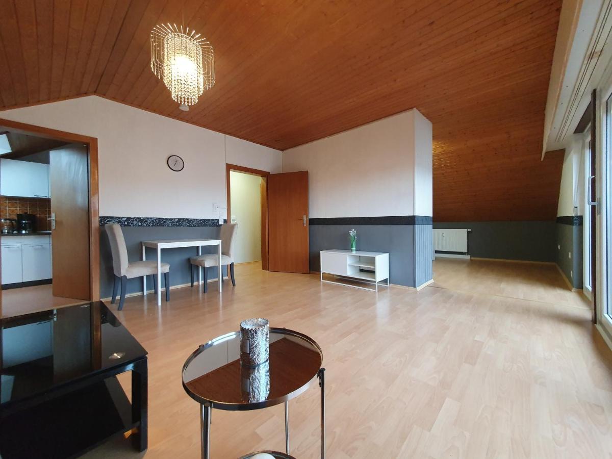 Wohnung Mit Ausblick In Tauberbischofsheim Exterior foto